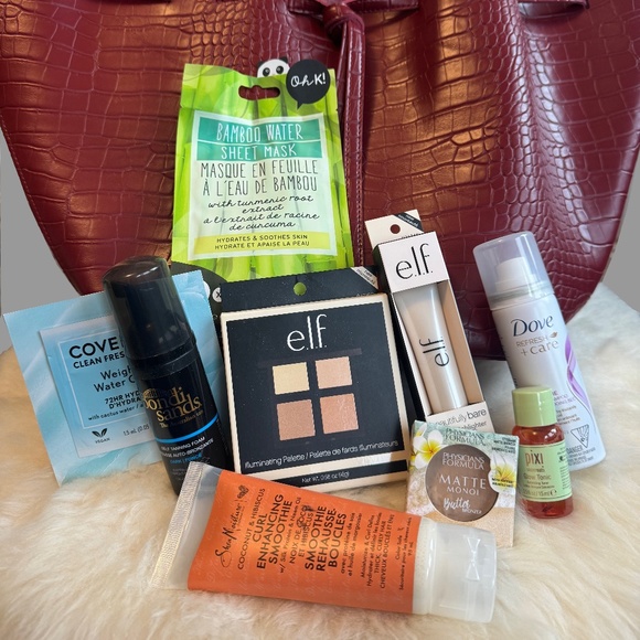 *Cosmetic Gift Set* with *Beautiful Tote Bag* - Picture 1 of 9